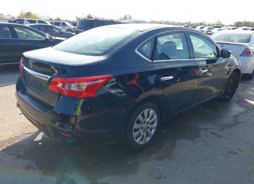 Photo 4 of 2017 Nissan Sentra S (VIN 3N1AB7AP4HY207658)