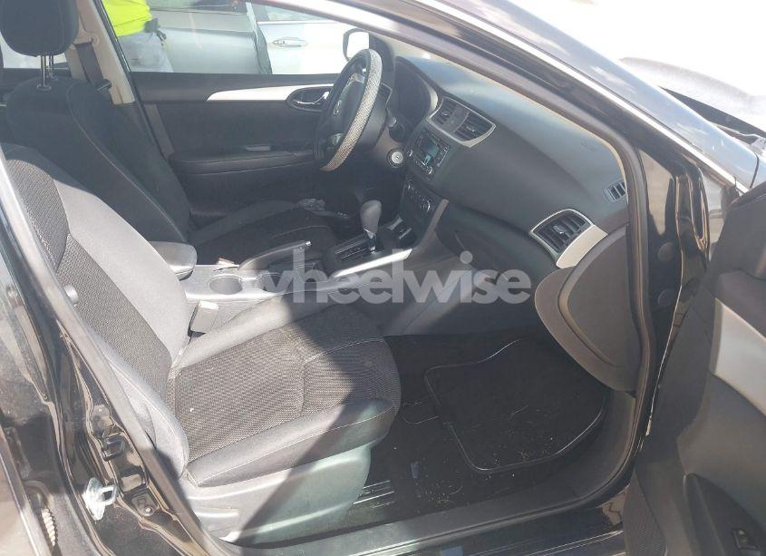 Photo 5 of 2017 Nissan Sentra S (VIN 3N1AB7AP4HY212942)