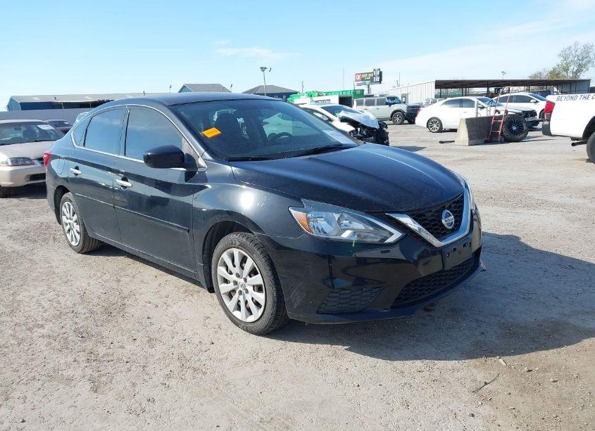 2017 Nissan Sentra S (VIN 3N1AB7AP4HY235931) main photo