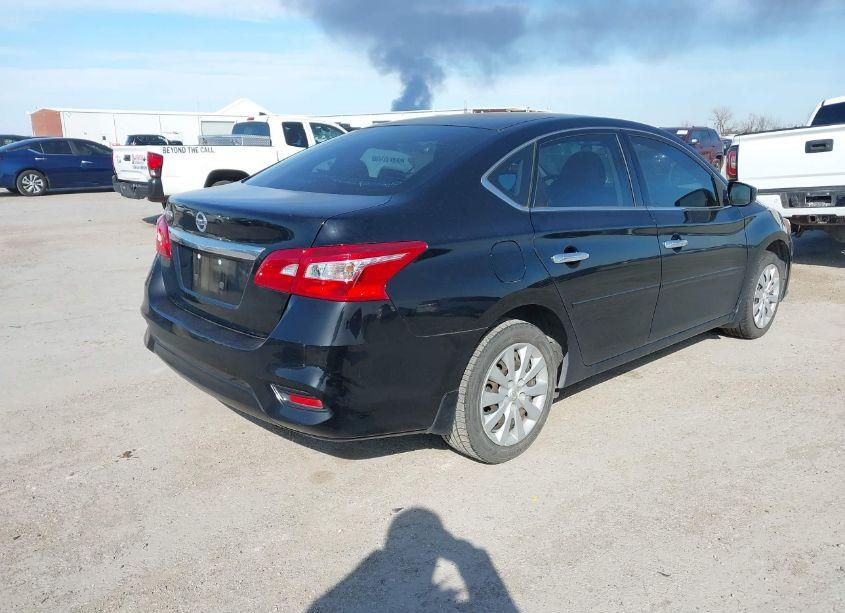 Photo 4 of 2017 Nissan Sentra S (VIN 3N1AB7AP4HY235931)