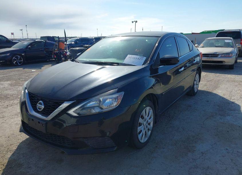Photo 6 of 2017 Nissan Sentra S (VIN 3N1AB7AP4HY235931)