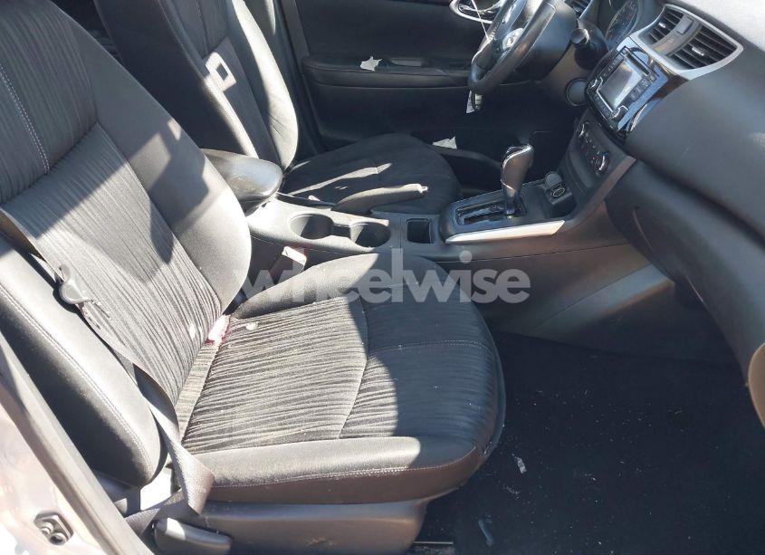 Photo 5 of 2017 Nissan Sentra SV (VIN 3N1AB7AP4HY244967)