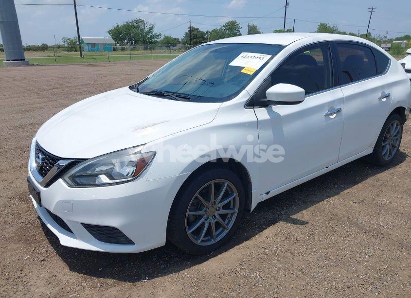 Photo 2 of 2017 Nissan Sentra SV (VIN 3N1AB7AP4HY249697)