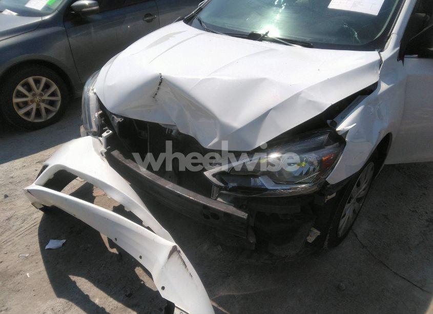 Photo 6 of 2017 Nissan Sentra S (VIN 3N1AB7AP4HY252292)