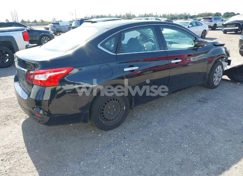 Photo 4 of 2017 Nissan Sentra S (VIN 3N1AB7AP4HY264944)