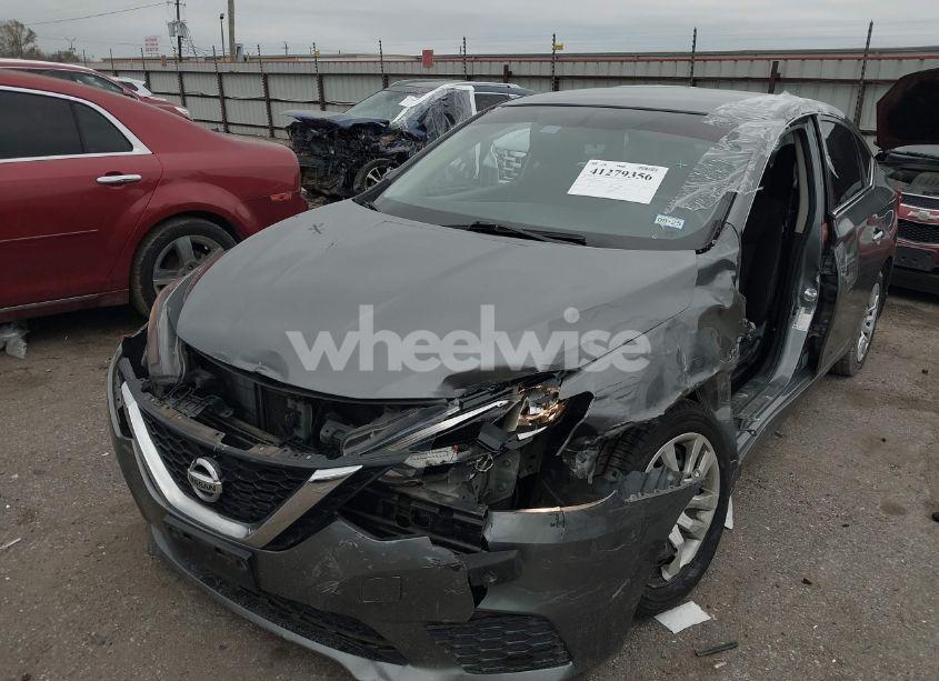 Photo 2 of 2017 Nissan Sentra SV (VIN 3N1AB7AP4HY274051)