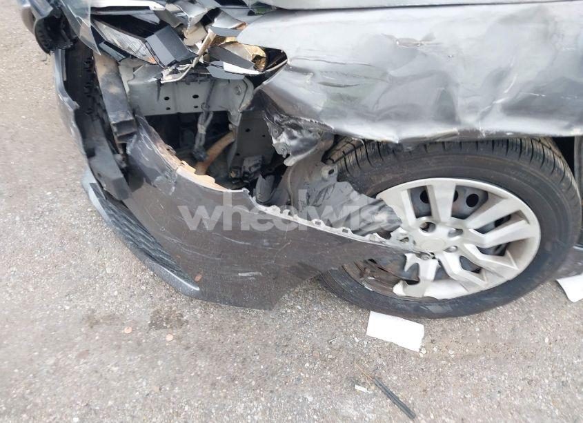 Photo 6 of 2017 Nissan Sentra SV (VIN 3N1AB7AP4HY274051)