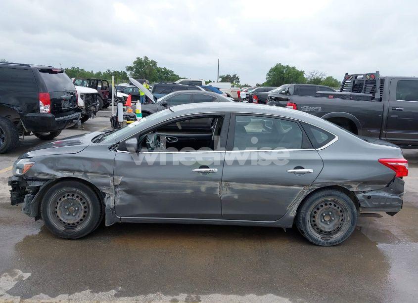 Photo 15 of 2017 Nissan Sentra SV (VIN 3N1AB7AP4HY281064)