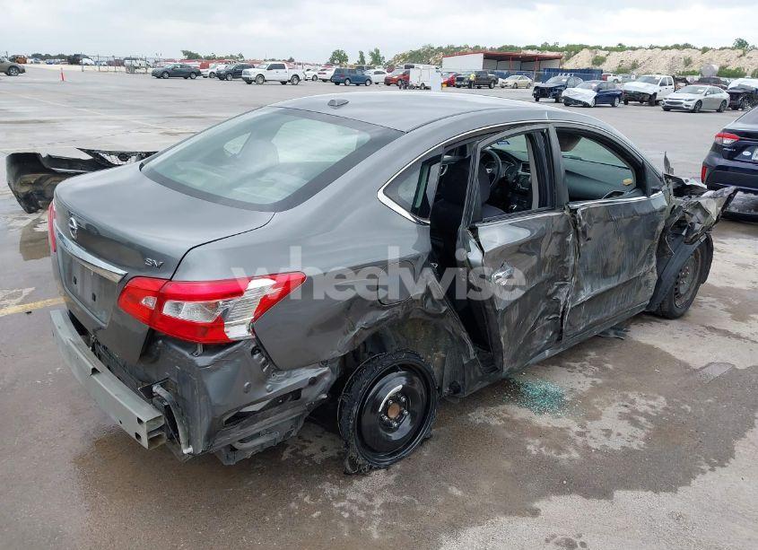 Photo 4 of 2017 Nissan Sentra SV (VIN 3N1AB7AP4HY281064)