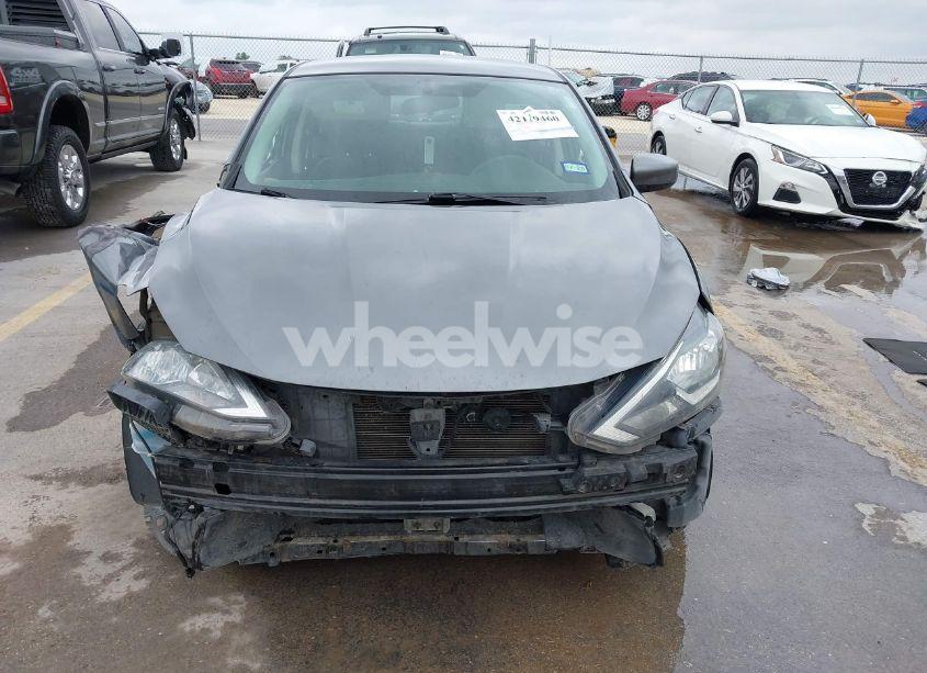 Photo 6 of 2017 Nissan Sentra SV (VIN 3N1AB7AP4HY281064)