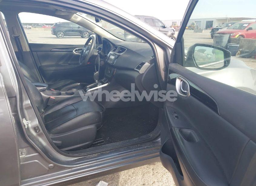 Photo 5 of 2017 Nissan Sentra SL (VIN 3N1AB7AP4HY325676)