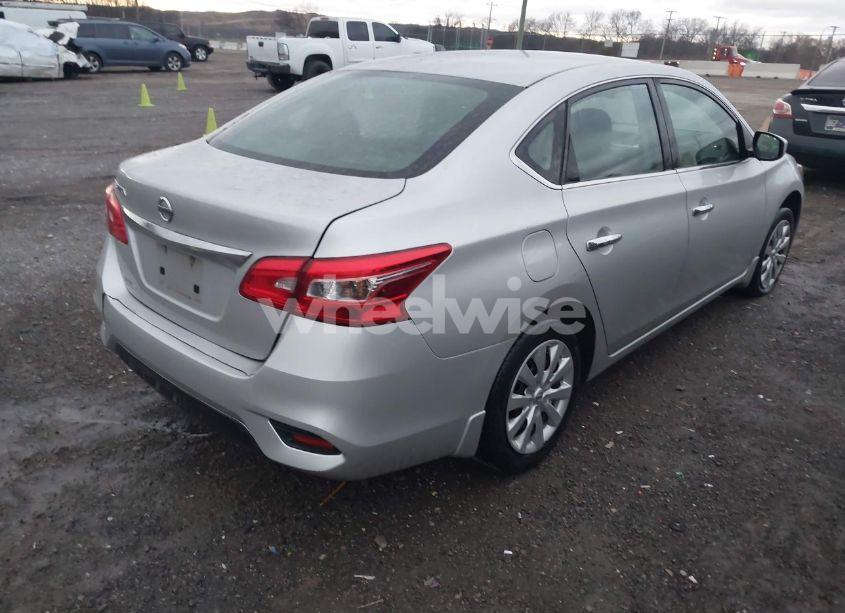 Photo 4 of 2017 Nissan Sentra S (VIN 3N1AB7AP4HY338640)