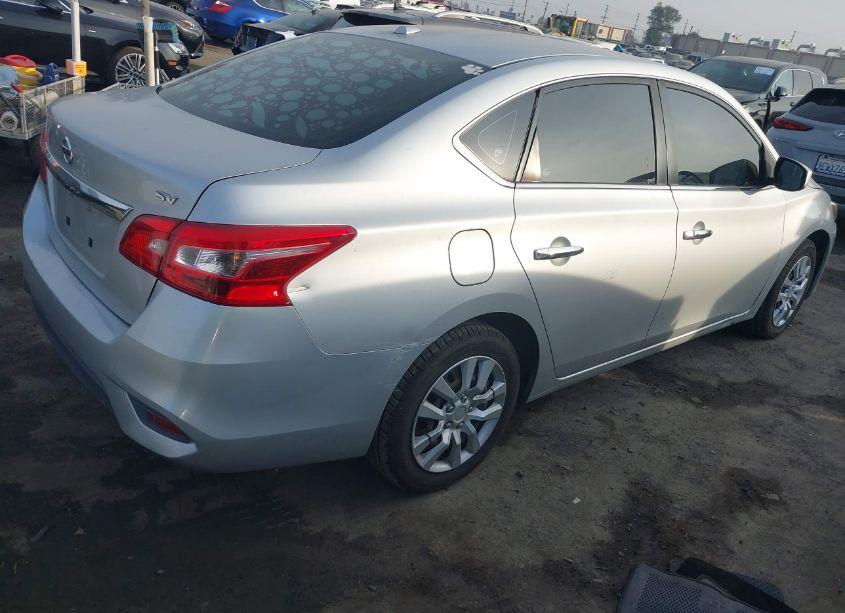 Photo 4 of 2017 Nissan Sentra SV (VIN 3N1AB7AP4HY347578)