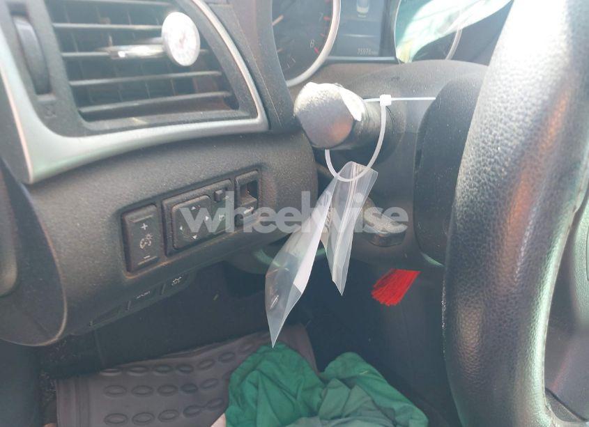 Photo 18 of 2017 Nissan Sentra SR (VIN 3N1AB7AP4HY352523)