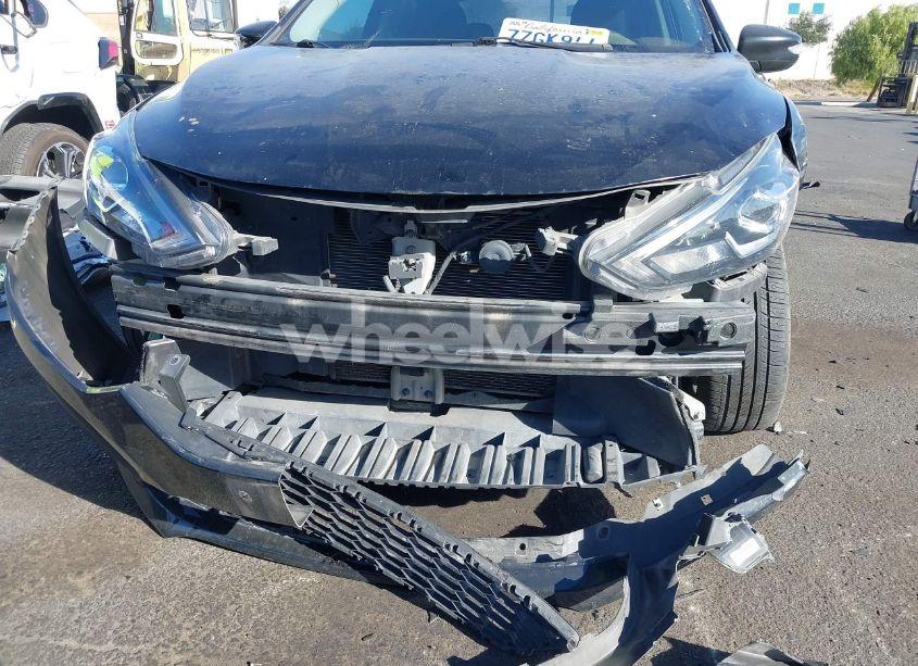 Photo 6 of 2017 Nissan Sentra SR (VIN 3N1AB7AP4HY352523)