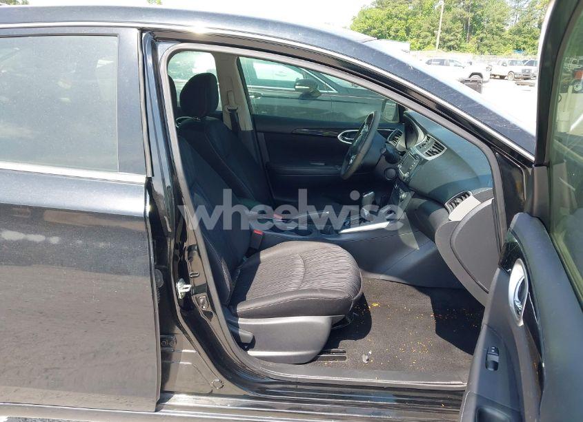 Photo 5 of 2017 Nissan Sentra SV (VIN 3N1AB7AP4HY362808)