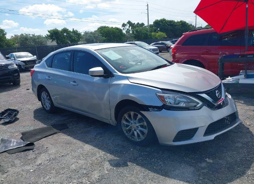 2017 Nissan Sentra SV (VIN 3N1AB7AP4HY379673) main photo