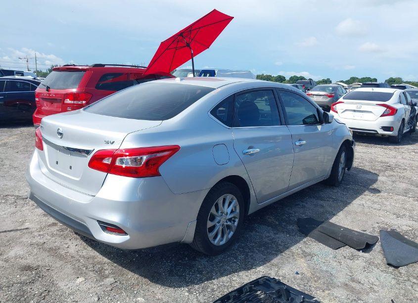 Photo 4 of 2017 Nissan Sentra SV (VIN 3N1AB7AP4HY379673)