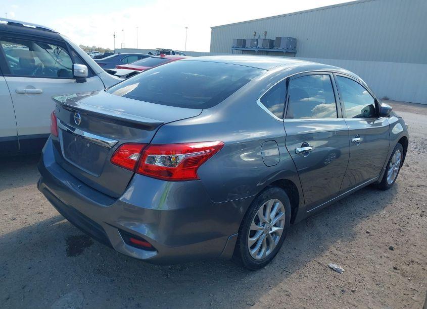 Photo 4 of 2017 Nissan Sentra S (VIN 3N1AB7AP4HY384890)