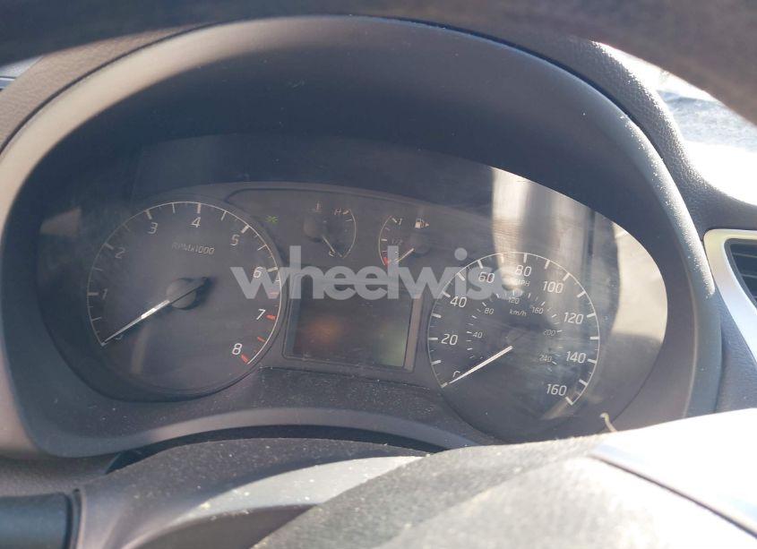 Photo 7 of 2017 Nissan Sentra S (VIN 3N1AB7AP4HY395100)