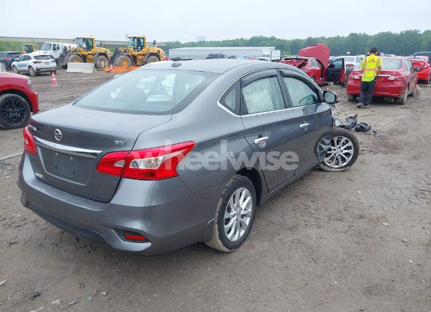 Photo 4 of 2017 Nissan Sentra SV (VIN 3N1AB7AP4HY397669)