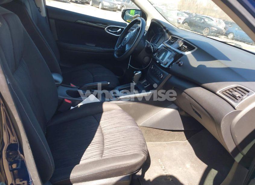 Photo 5 of 2017 Nissan Sentra SV (VIN 3N1AB7AP4HY410940)