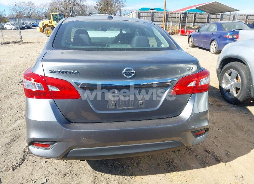Photo 12 of 2018 Nissan Sentra SV (VIN 3N1AB7AP4JL603169)