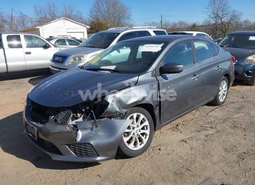 Photo 2 of 2018 Nissan Sentra SV (VIN 3N1AB7AP4JL603169)