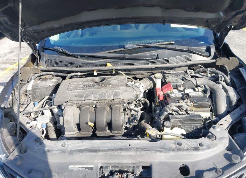 Photo 10 of 2018 Nissan Sentra SV (VIN 3N1AB7AP4JL618285)