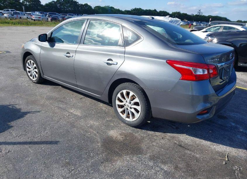 Photo 3 of 2018 Nissan Sentra SV (VIN 3N1AB7AP4JL618285)