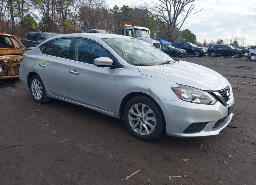 2018 Nissan Sentra SV (VIN 3N1AB7AP4JL623454) main photo