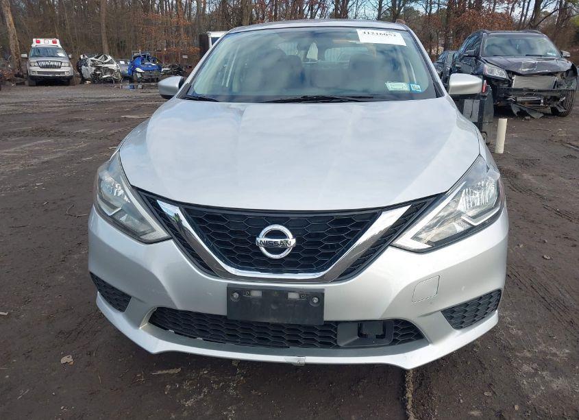 Photo 12 of 2018 Nissan Sentra SV (VIN 3N1AB7AP4JL623454)