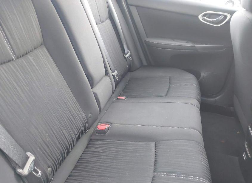 Photo 8 of 2018 Nissan Sentra SV (VIN 3N1AB7AP4JL623454)