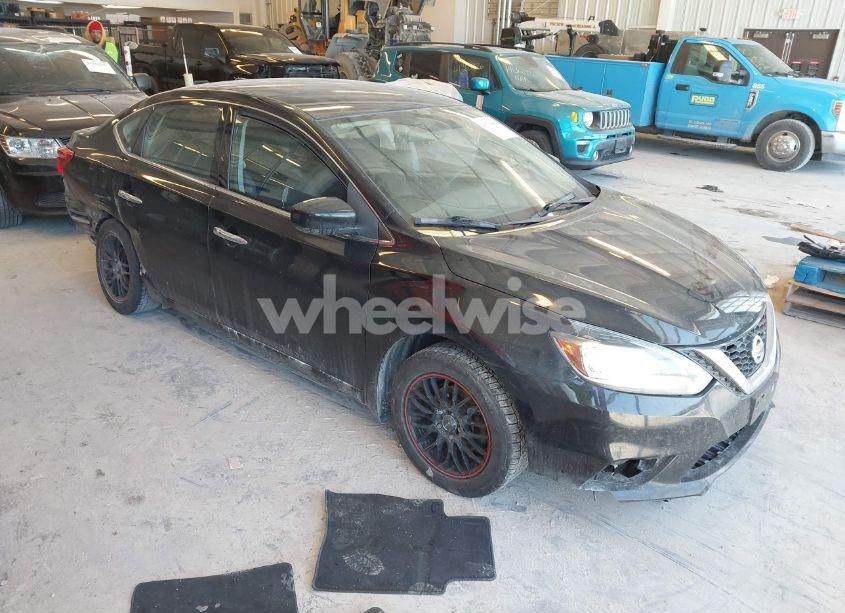 2018 Nissan Sentra SV (VIN 3N1AB7AP4JL631859) main photo