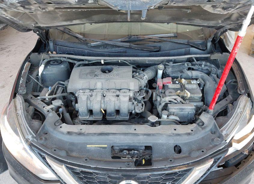 Photo 10 of 2018 Nissan Sentra SV (VIN 3N1AB7AP4JL631859)