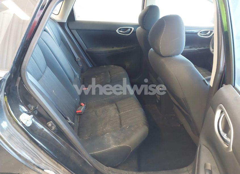 Photo 8 of 2018 Nissan Sentra SV (VIN 3N1AB7AP4JL631859)