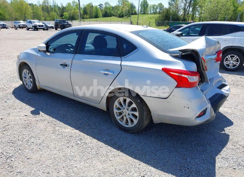 Photo 3 of 2018 Nissan Sentra SV (VIN 3N1AB7AP4JL649357)