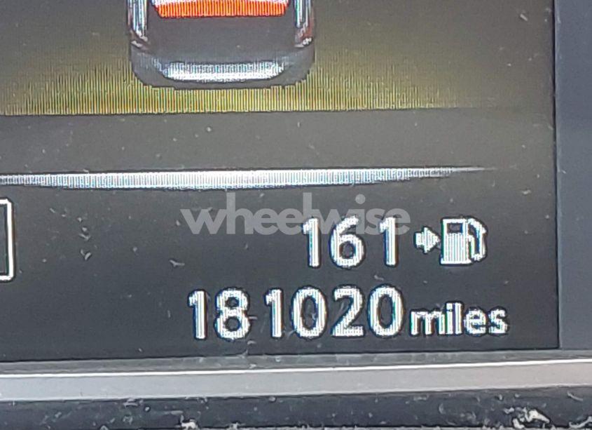 Photo 7 of 2018 Nissan Sentra SV (VIN 3N1AB7AP4JL649357)