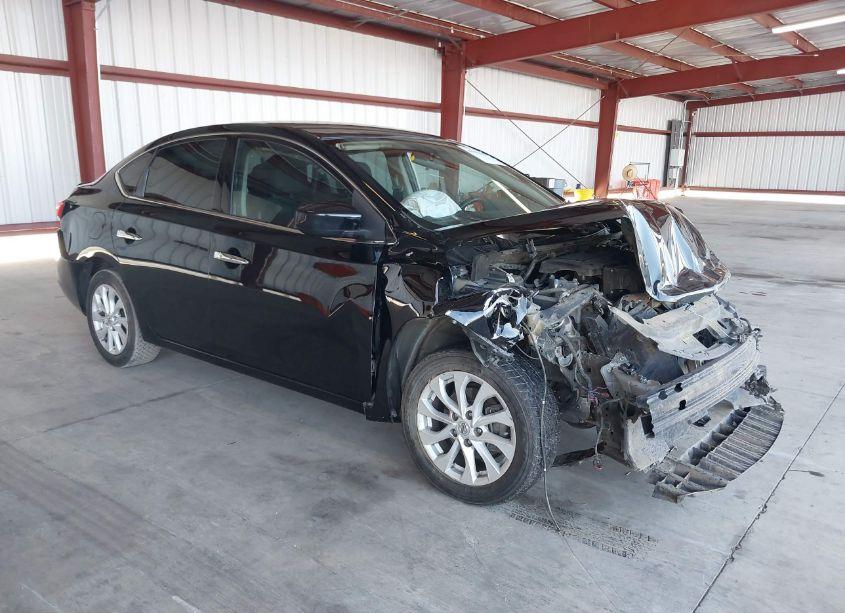 2018 Nissan Sentra SV (VIN 3N1AB7AP4JL658432) main photo