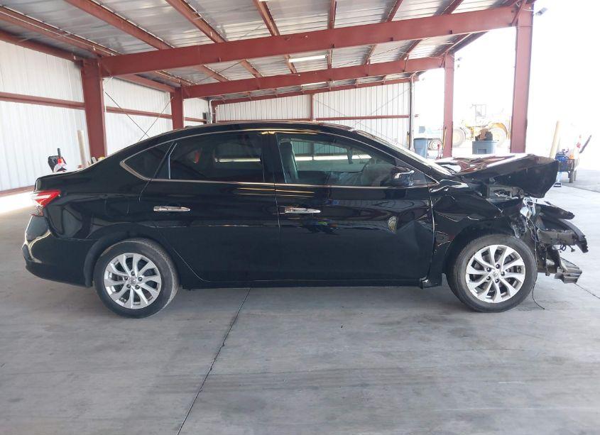 Photo 13 of 2018 Nissan Sentra SV (VIN 3N1AB7AP4JL658432)
