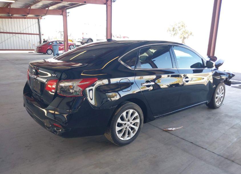 Photo 4 of 2018 Nissan Sentra SV (VIN 3N1AB7AP4JL658432)