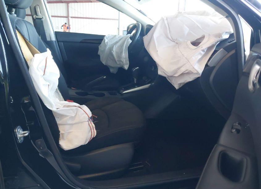 Photo 5 of 2018 Nissan Sentra SV (VIN 3N1AB7AP4JL658432)