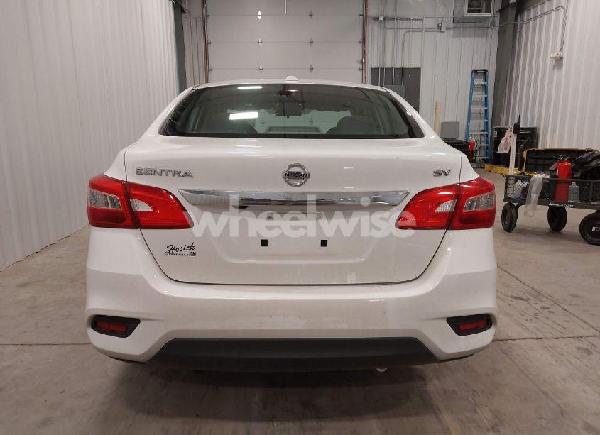 Photo 17 of 2018 Nissan Sentra SV (VIN 3N1AB7AP4JL658981)