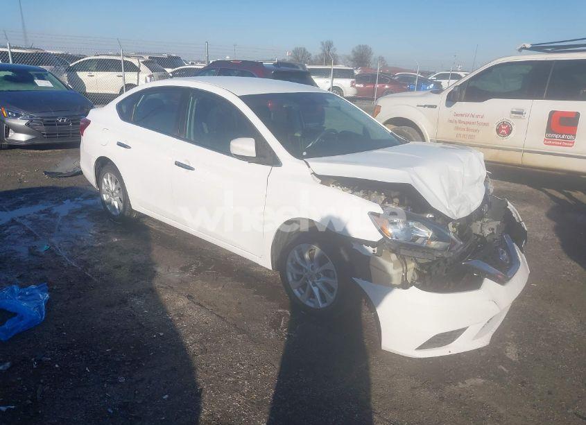 2018 Nissan Sentra SV (VIN 3N1AB7AP4JY201865) main photo