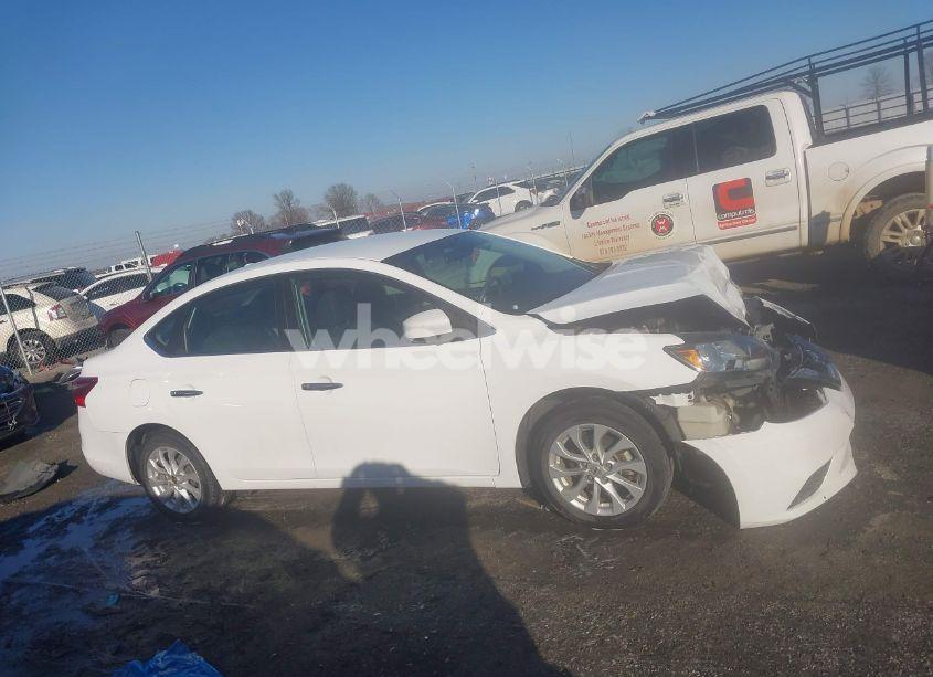 Photo 13 of 2018 Nissan Sentra SV (VIN 3N1AB7AP4JY201865)