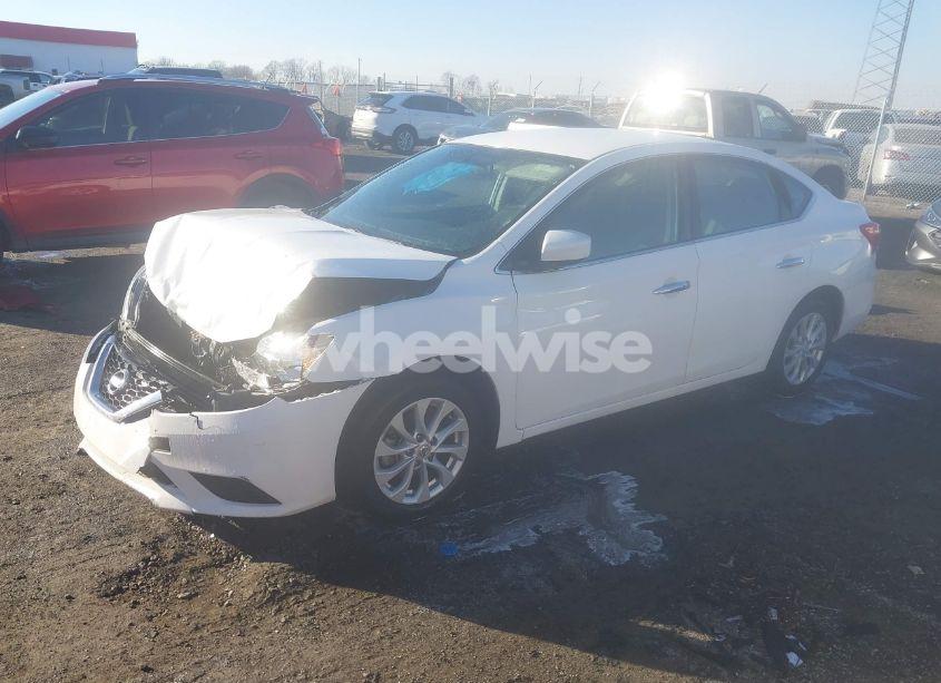 Photo 2 of 2018 Nissan Sentra SV (VIN 3N1AB7AP4JY201865)