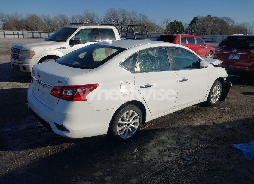 Photo 4 of 2018 Nissan Sentra SV (VIN 3N1AB7AP4JY201865)