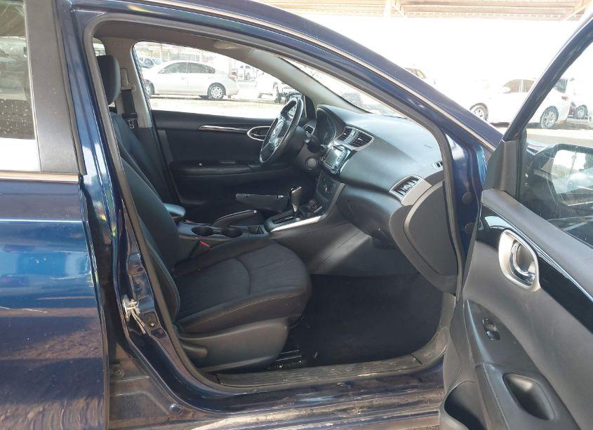 Photo 5 of 2018 Nissan Sentra SV (VIN 3N1AB7AP4JY202241)