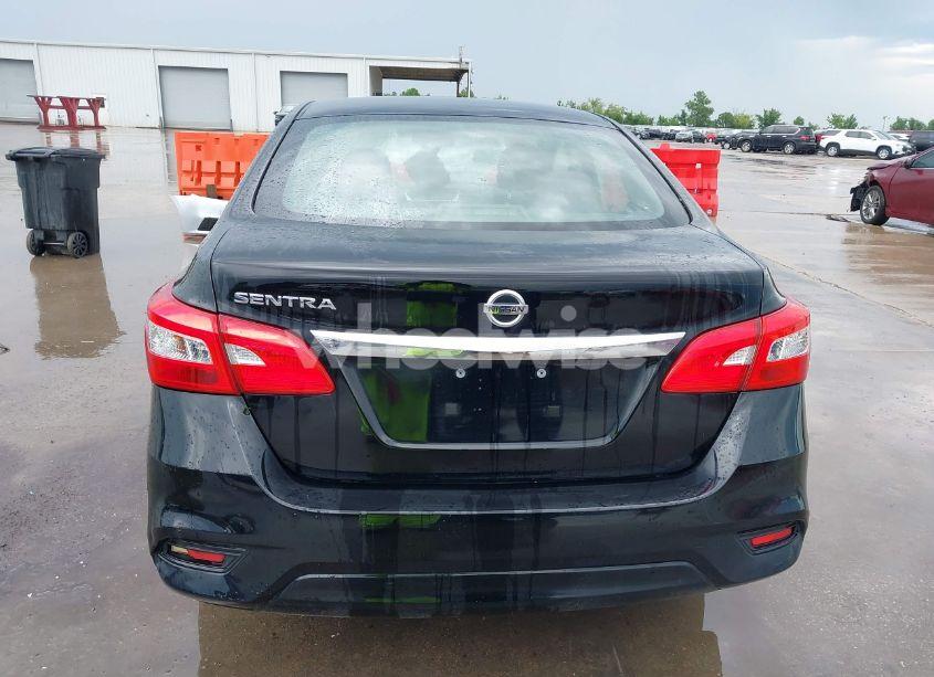 Photo 17 of 2018 Nissan Sentra S (VIN 3N1AB7AP4JY226216)