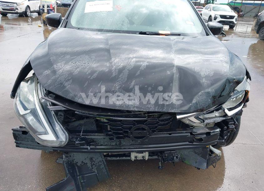 Photo 6 of 2018 Nissan Sentra S (VIN 3N1AB7AP4JY226216)